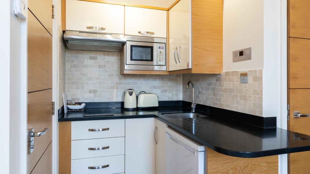Teddington Lodge Dış mekan fotoğraf